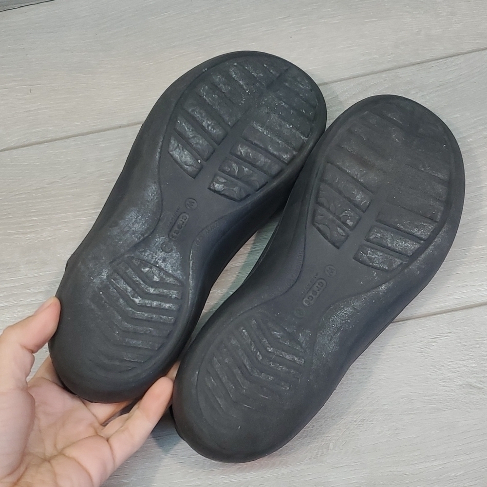 Crocs Women Comfort Rubber Clogs Outdoor Mule Shoes sz 8 - Picture 9 of 11